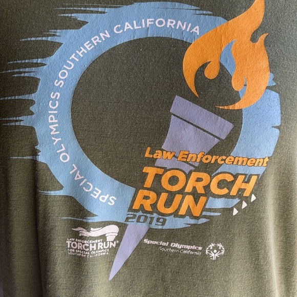 Torch run tshirt - Picture 2 of 5